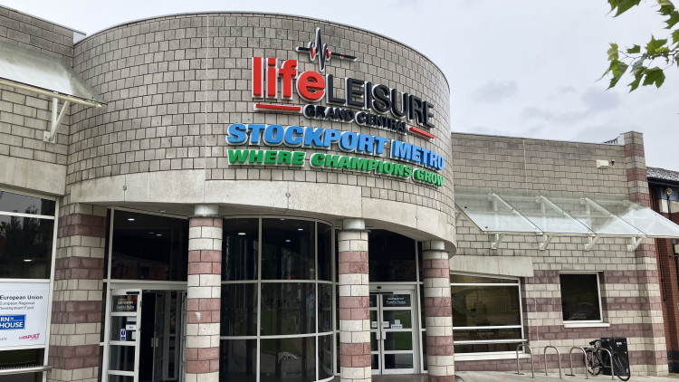 Grand Central swimming pool at Stockport Exchange is in need of major investment, a report has found (Image - LDRS)