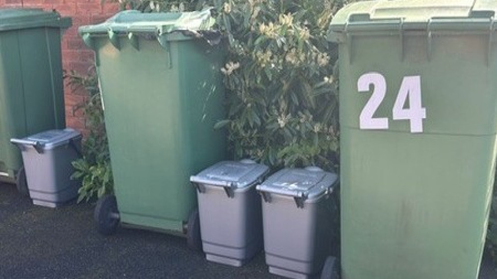 The kerbside caddy has a 23-litre capacity (image via Stafford Borough Council)