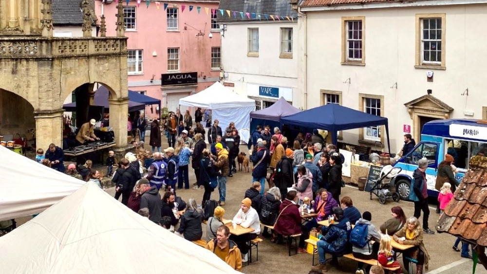 Shepton Mallet's Sunday Market returns with live music, performances, DJs, and family activities across the town centre. Enjoy diverse entertainment throughout the day.