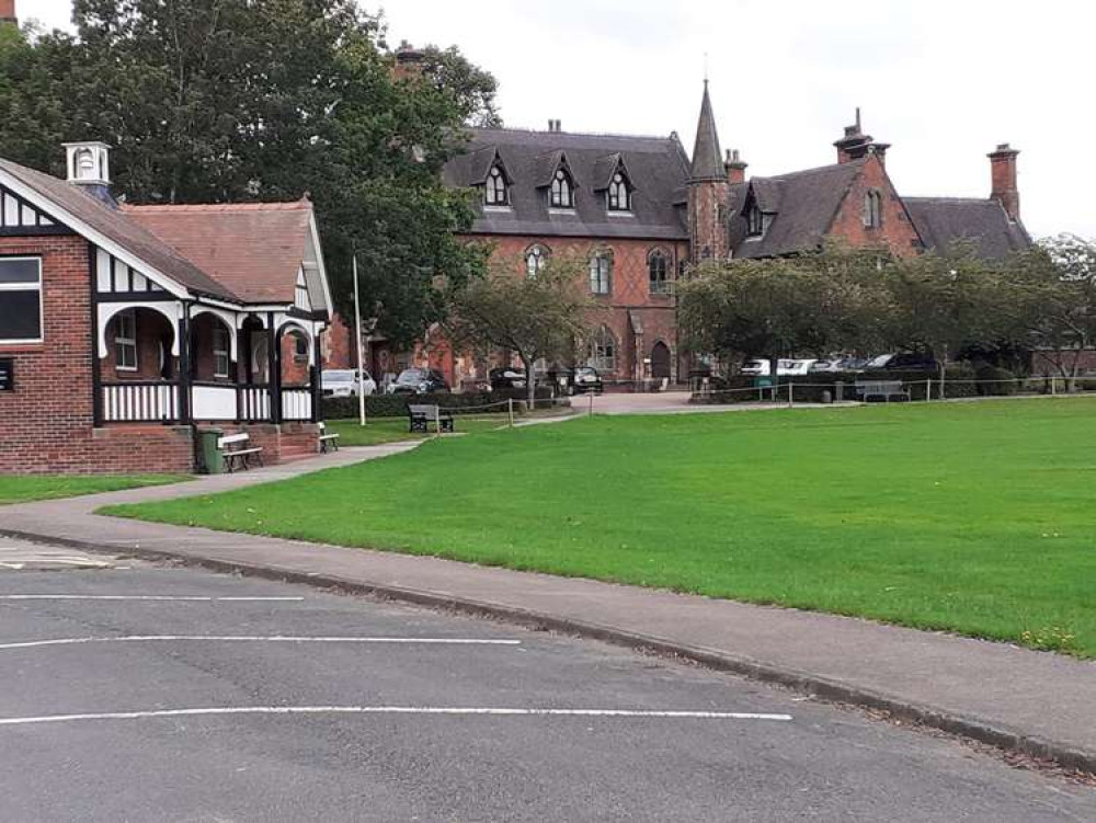 Councillors will consider plans to redevelop and modernise the historic Sandbach School next week. (Photo: Nub News)
