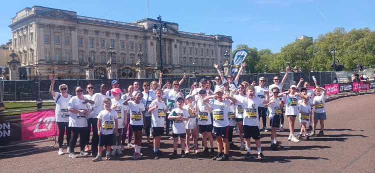 Arthur Bugler pupils outside Buckingham Palace. 