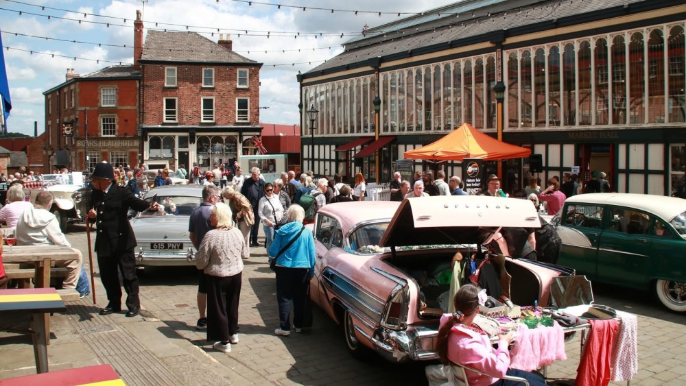 So Retro Events is bringing its popular 'Vintage Spectacular' to Stockport Market Hall on Sunday 12 July 2026 (Image supplied)
