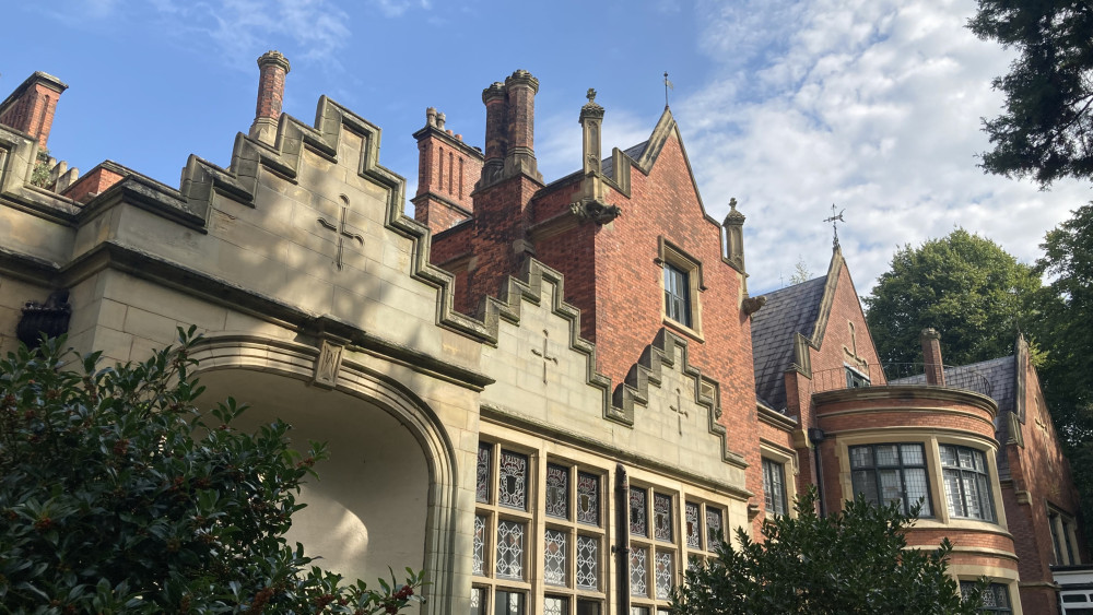 Abney Hall in Cheadle is believed to be the inspiration for many of Agatha Christie's fictional country houses (Image - Nub News)