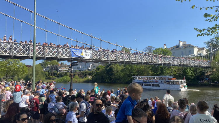 Large crowds gathered at the Groves on Saturday 25 April (Image via: Nub News)