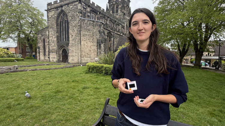 Mia wants to inspire people to create and enjoy art (image via Livia Gregor)