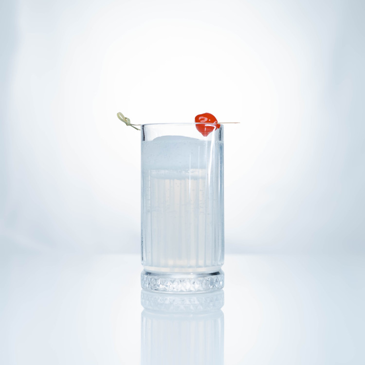 Here's a recipe for a Peeping Tom Collins cocktail from the Warwickshire Gin Company marking Coventry City FC's ascent to the Premier League after 25 years  (image via Warwickshire Gin)