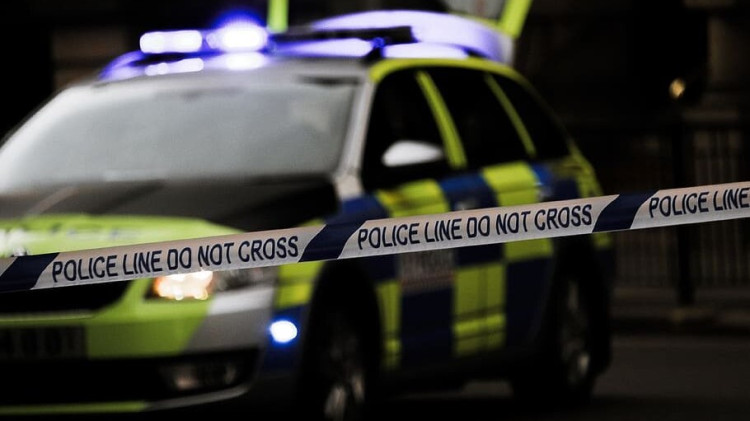 Did you see anything? (image via Pxfuel)