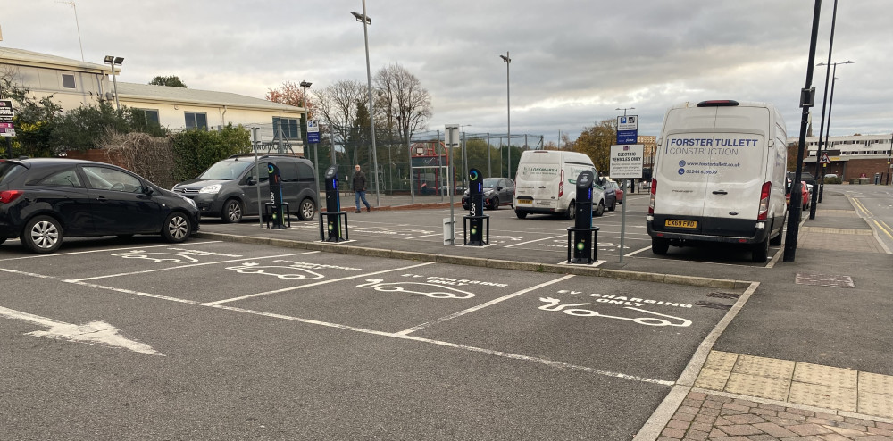 Warwick District Council car park EV chargers are no longer working (image by Nub News)