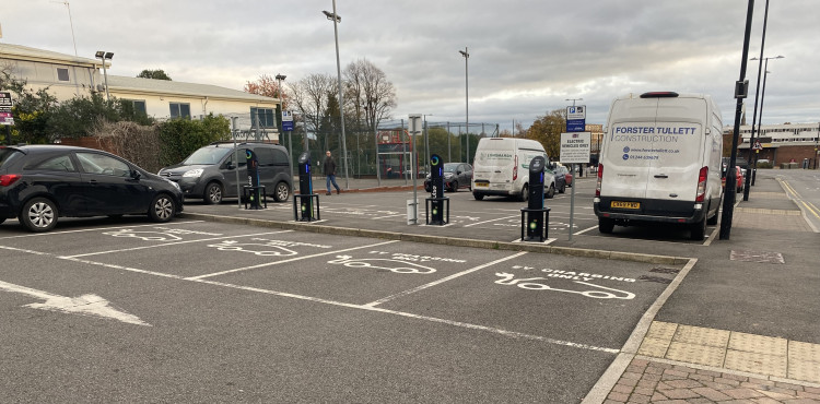 Warwick District Council car park EV chargers are no longer working (image by Nub News)