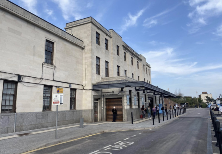 A proposal for digital kiosks at Leamington Railway Station, combining phone, Wi-Fi, and safety services has been denied l (image by Nub News)