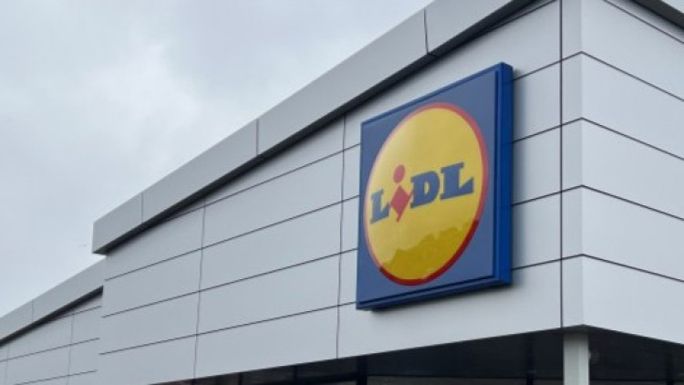 There are a range of jobs available this week, including retail shift manager at Lidl (image via Nub News)