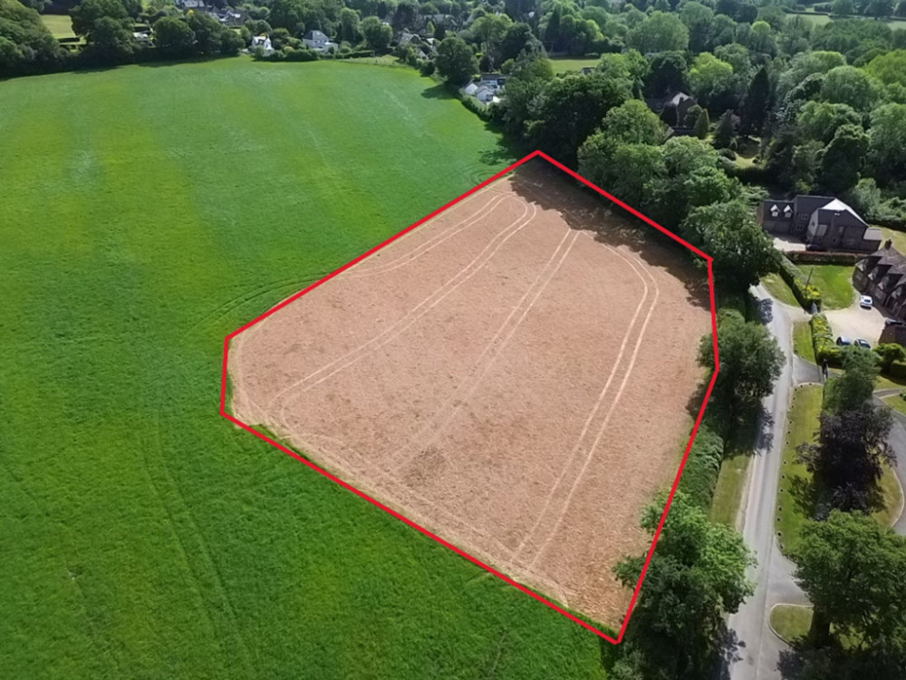The land for sale is at Netherwood Lane in Chadwick End (image via Right Move)