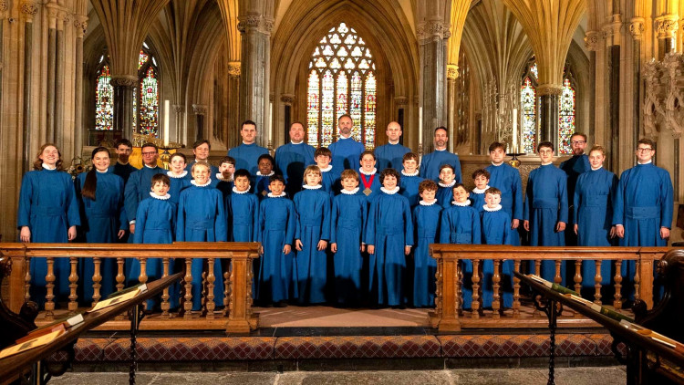 Wells Cathedral is inviting composers to write a new Advent carol, with £1,500 for the winner and a premiere by Wells Cathedral Choir.