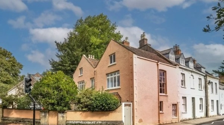 Wells has been named one of the UK’s best places to retire, with praise for its cathedral, market square, green spaces and community feel.