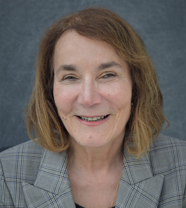 Cllr Deborah Saw