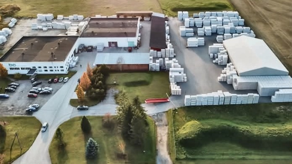 The family-run Rowlinson Group, based in Wardle, Nantwich, is celebrating its 100th anniversary, by giving away over £20,000 worth of garden products (Photo: Rowlinson Group).