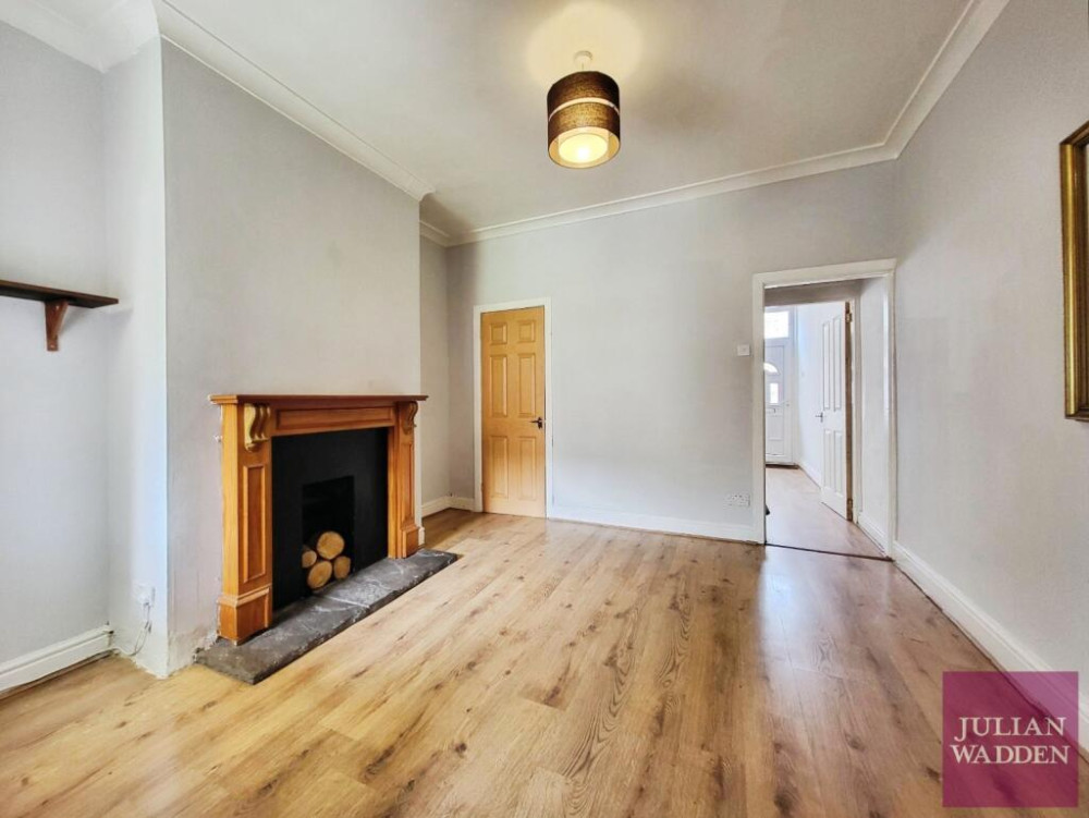 Our friends and sponsors at Julian Wadden present their letting of the week - this cosy Shaw Heath terrace with two bedrooms (Image - Julian Wadden)