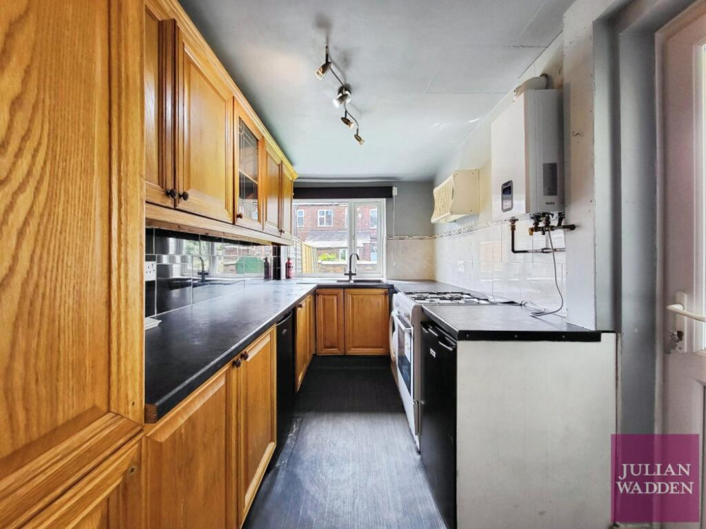 Our friends and sponsors at Julian Wadden present their letting of the week - this cosy Shaw Heath terrace with two bedrooms (Image - Julian Wadden)