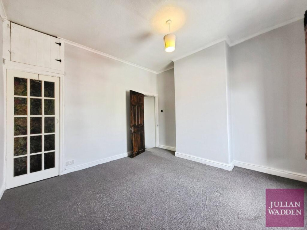 Our friends and sponsors at Julian Wadden present their letting of the week - this cosy Shaw Heath terrace with two bedrooms (Image - Julian Wadden)