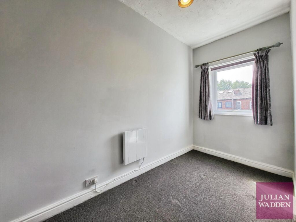 Our friends and sponsors at Julian Wadden present their letting of the week - this cosy Shaw Heath terrace with two bedrooms (Image - Julian Wadden)