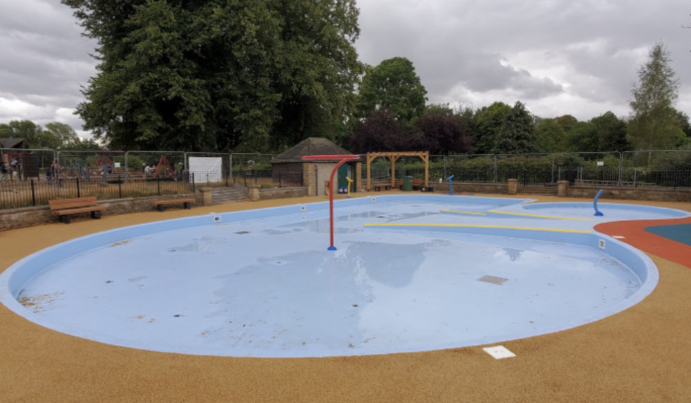 Warwick's park paddling pool will remain closed for the Spring Bank Holiday (image via Geoff Ousbey)