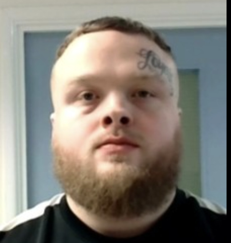 Police seek Mitchell Chantler, aged 25 who escaped HMP Sudbury Prison and has links to Leamington (image via Derbyshire Police) 