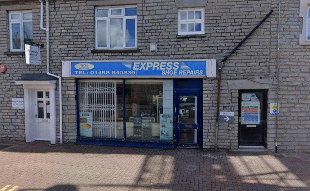 Street shoe repair shop closes after 40 years