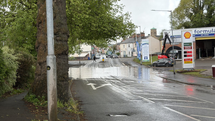 Sandon Road this afternoon (image via Livia Gregor)