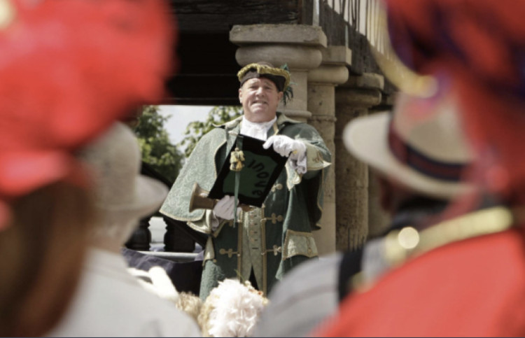 Warwick adds Junior Town Crier Competition to its biennial event on Saturday 23 May 2026  (image via SWNS)