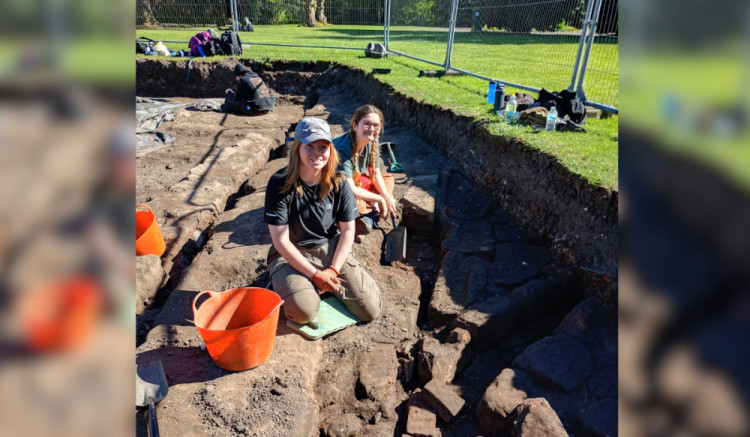 The excavation is also providing hands-on training for University of Chester students (Image supplied)