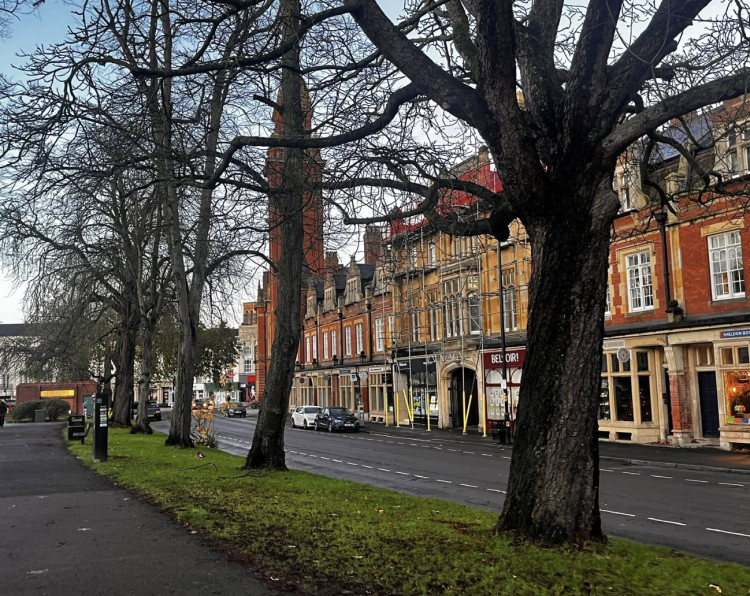 There's plenty to do in Leamington this May weekend! (image via Nub News ) 