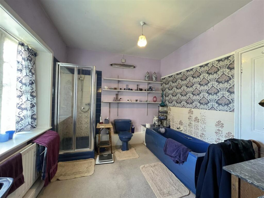 Master bedroom en suite (Credit: Stephenson Browne)