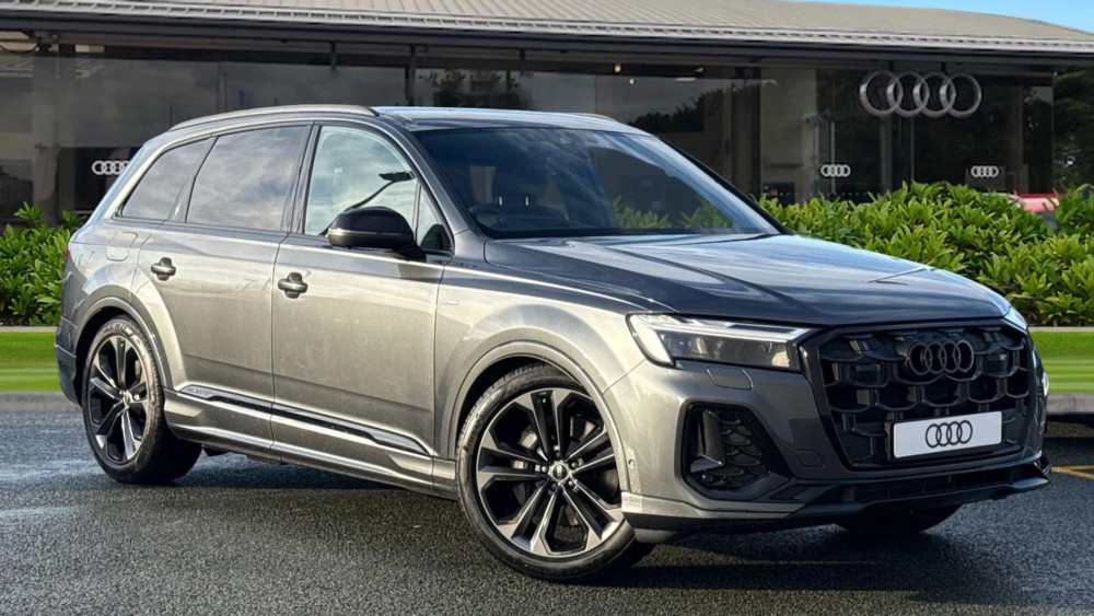 The Audi Q7 Black Edition arrives in Stoke (image via Swansway)