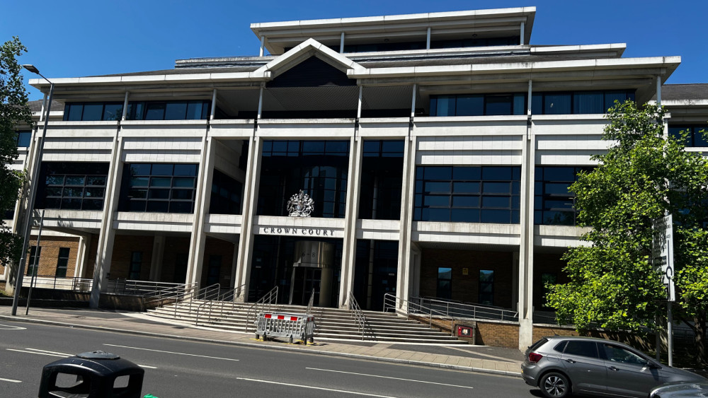 A man is set to appear in Kingston Crown Court following the death of bus driver Sergei Krajev after an incident on Battersea Bridge (credit: Nub News).
