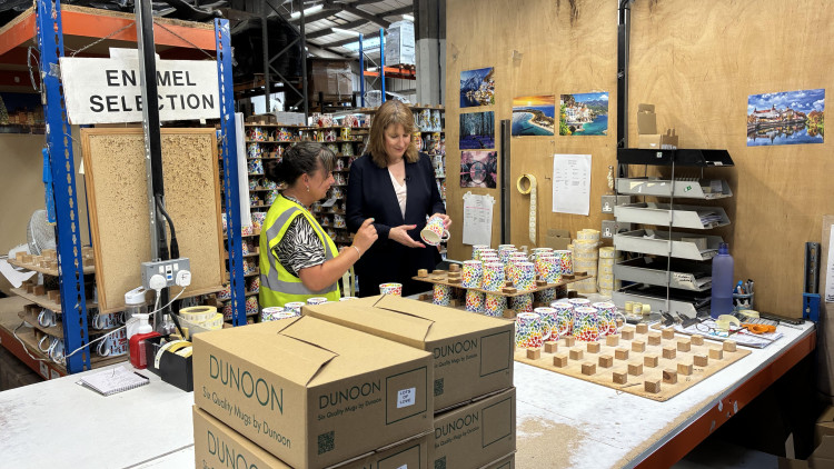 Rachel Reeves at recent visit to Dunoon Ceramics in Stone (image via Phil Corrigan - LDR)