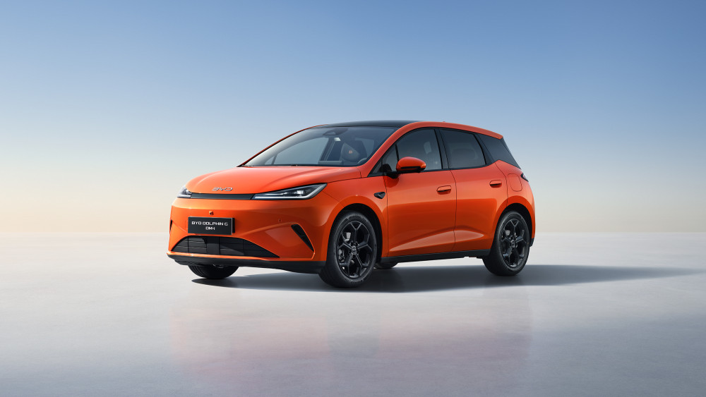 All new BYD Dolphin G DM-i set to arrive in Stoke-on-Trent (image via Swansway)