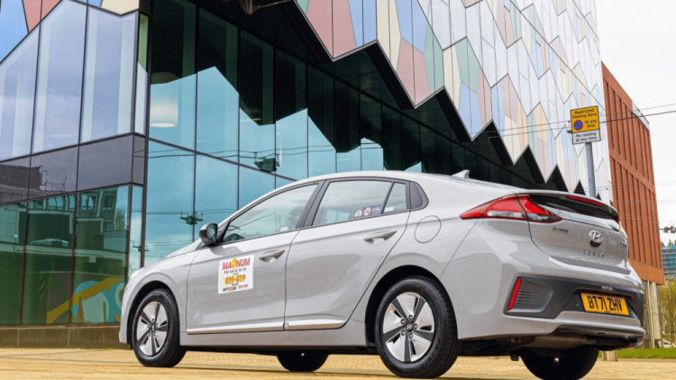 Magnum Taxis is offering NHS workers 15 per cent off all taxi journeys (image via Magnum Taxis)