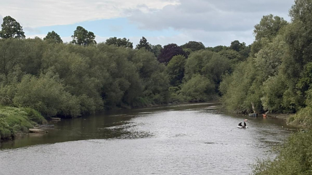 Police were called at around 11.15pm on Wednesday 27 May to reports of a person seen on Grosvenor Bridge (Nub News)