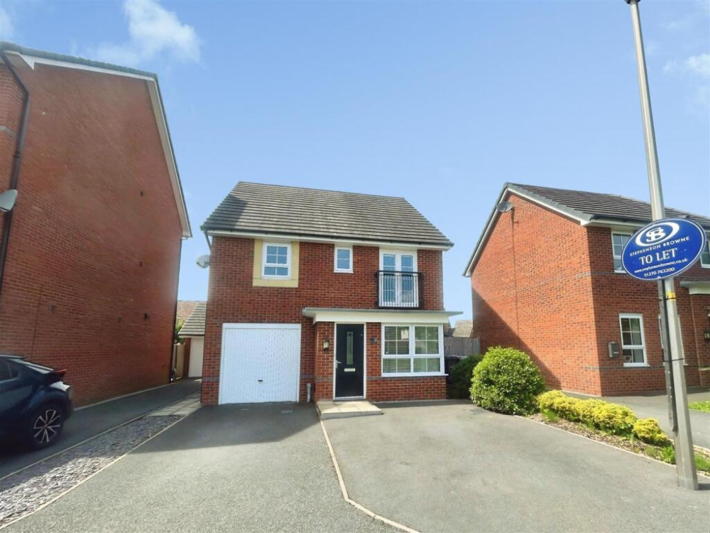 A cracking home in Peter Fletcher Crescent, Sandbach. (Image - Stephenson Browne Sandbach) 