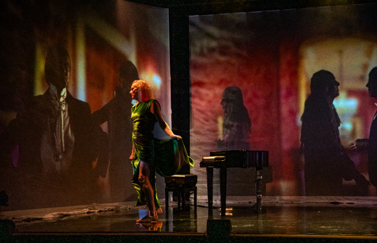 Award-winning writer and performer Kit Green takes centre stage (Image via: Andrew AB)