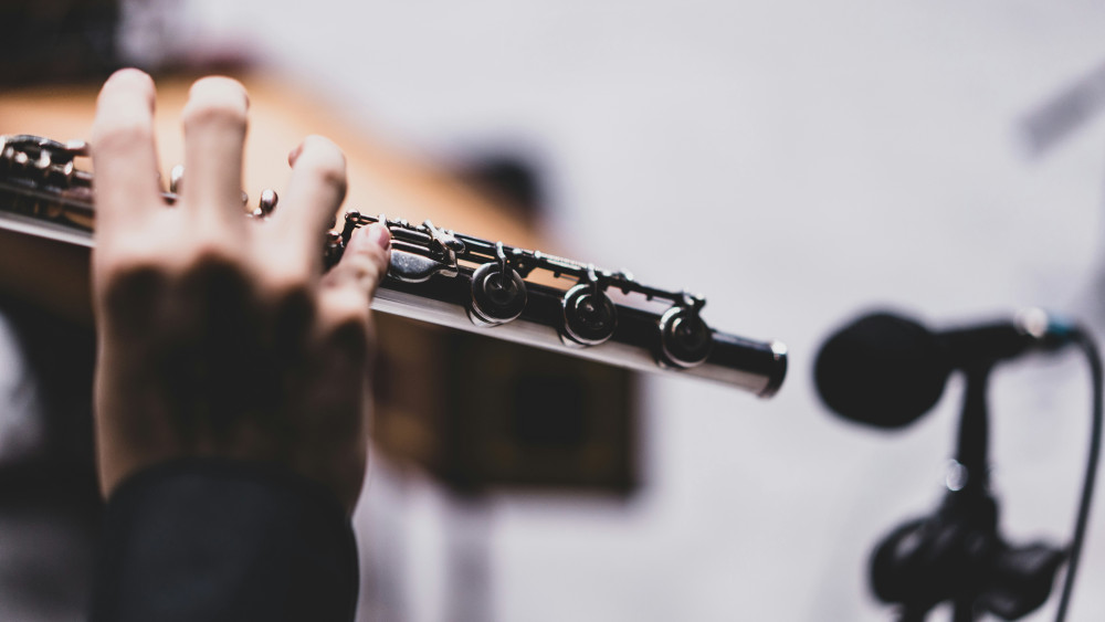 Sofía Patterson-Gutiérrez - a 21-year-old flute prodigy from Stockport - won a gold medal at a prestigious music league (Image -  Xingchen Yan)
