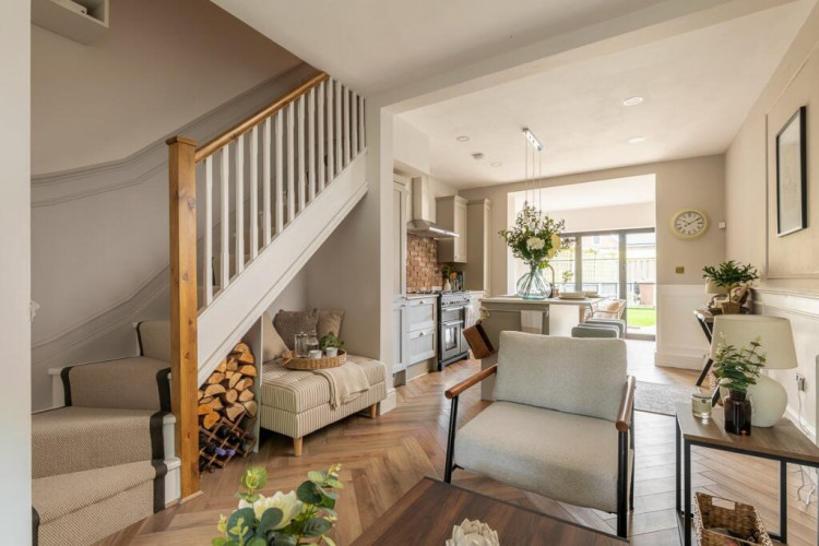 Our friends and sponsors at Julian Wadden present their letting of the week - this 'exquisite' two-bedroom terraced house on Bramhall lane (Image - Julian Wadden)