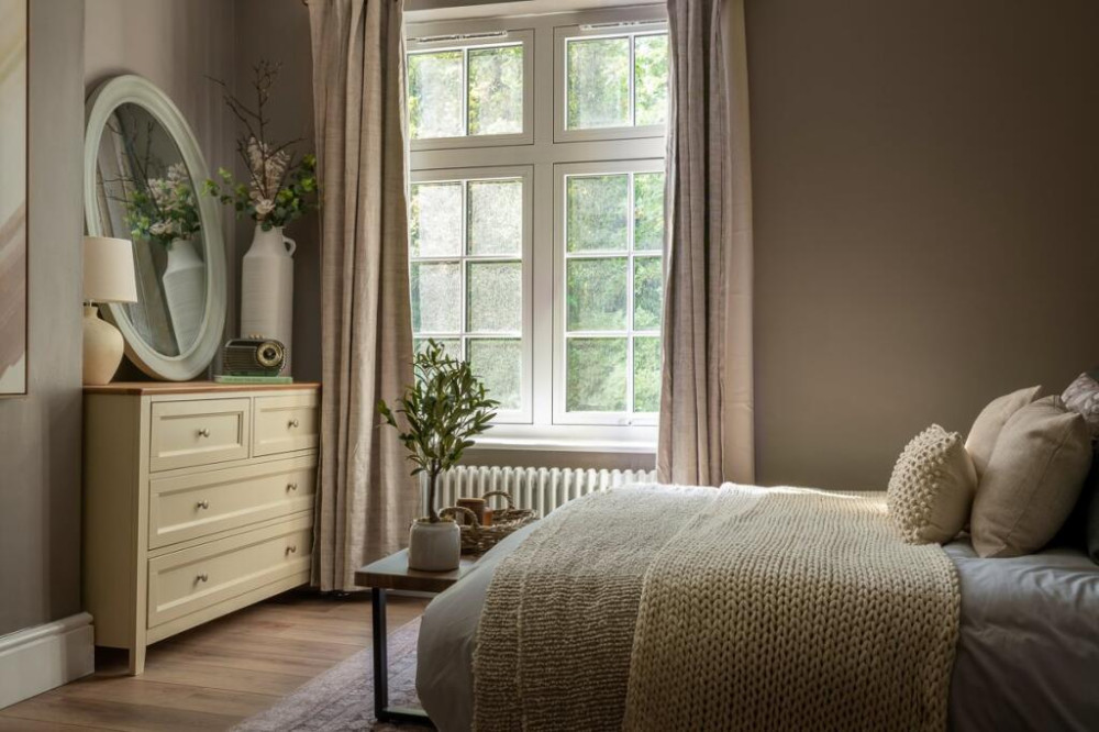 Our friends and sponsors at Julian Wadden present their letting of the week - this 'exquisite' two-bedroom terraced house on Bramhall lane (Image - Julian Wadden)