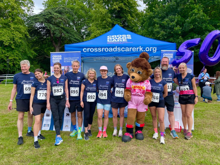 Ten locals ran the Turks Head 10k on Sunday for Crossroads Care Richmond and Kingston (Image supplied)