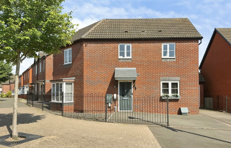 This week we have looked at ' a three-bedroom home on Emperor Boulevard in Leamington' , currently available for £425k