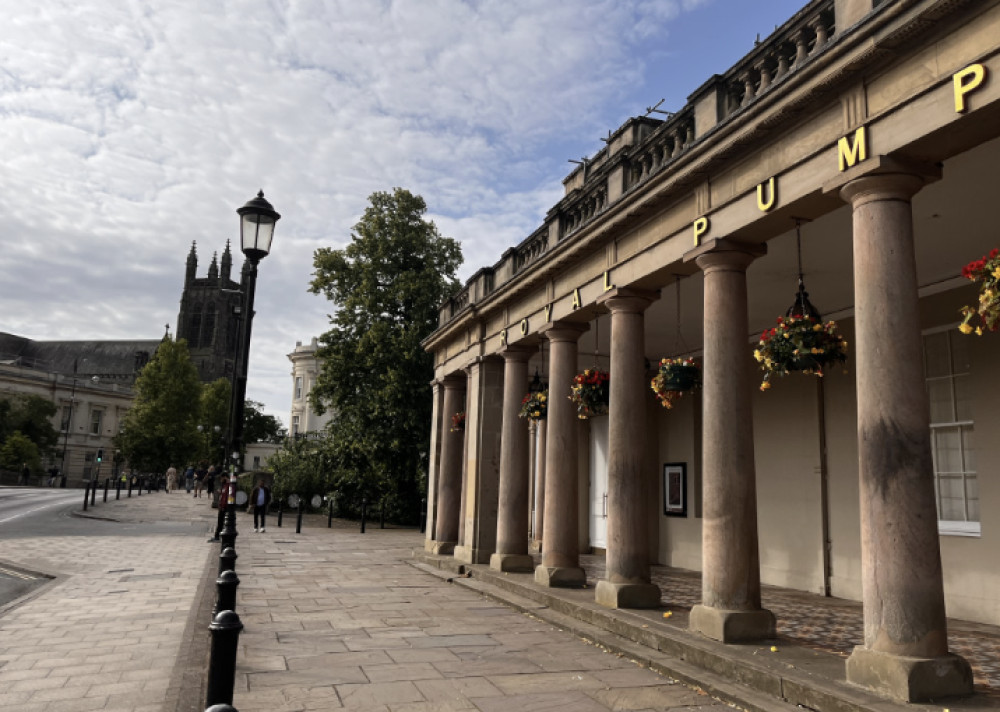 Here is our weekly roundup of all the best jobs that are hiring near Leamington right now! (image via Nub News) 