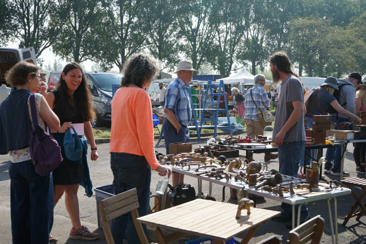 Antique & Collectors Fair