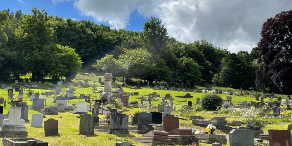 Glastonbury Cemetery grass complaints prompt council action