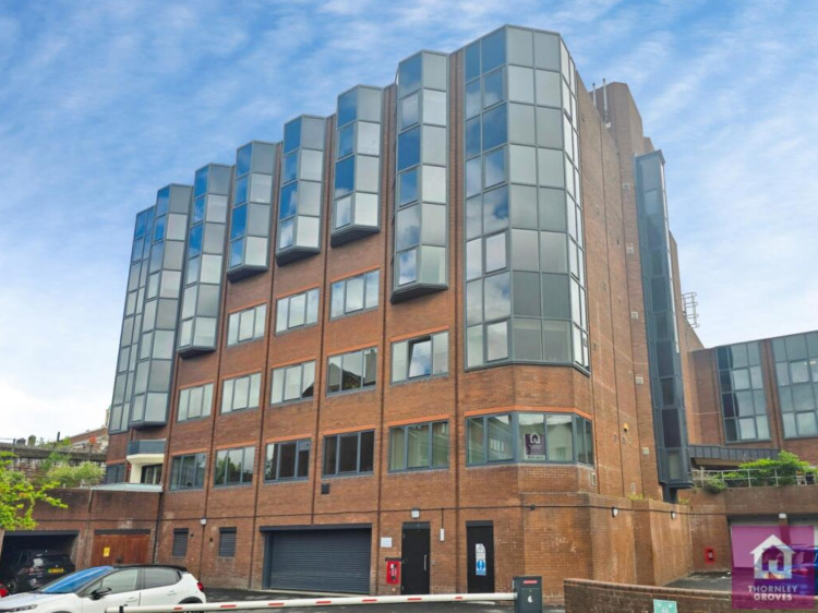 Thornley Groves presents this brand new two bedroom apartment within the highly regarded Centurion House development (Thornley Groves)
