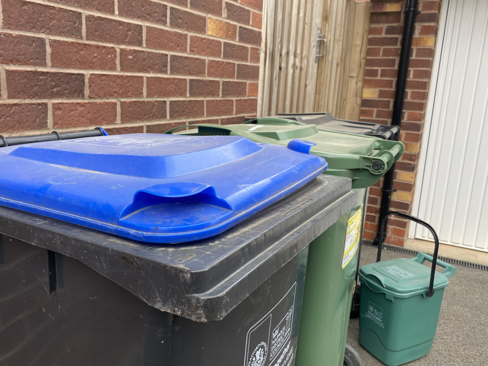 Bin collections in Warwick district will be earlier than usual this week (image by Nub News)
